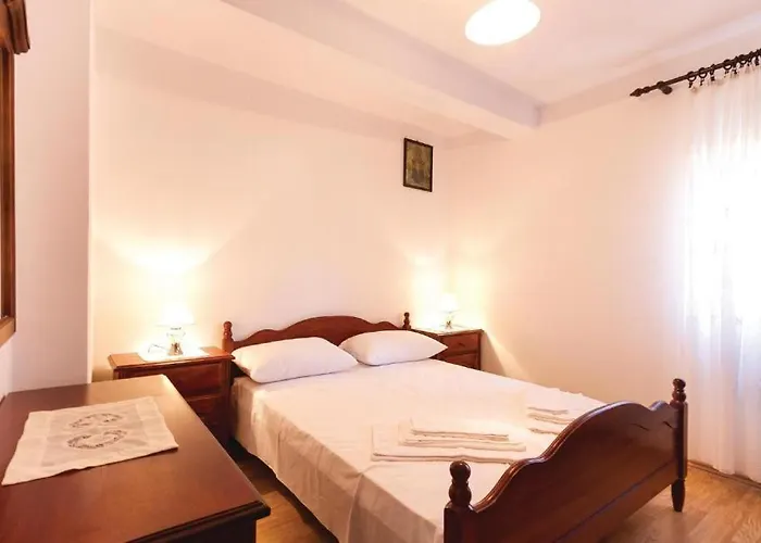 Frankovici Stara Vala - Istra